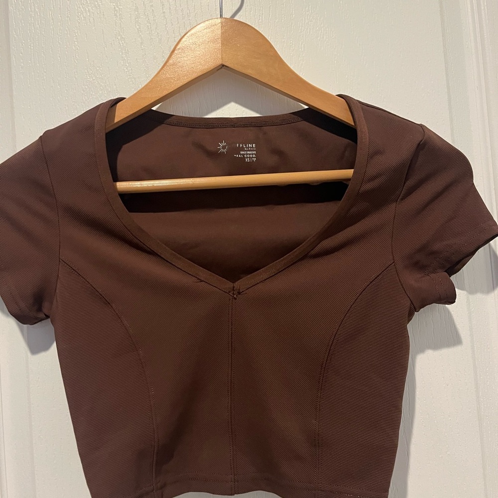 Offline by Aerie Ribbed Brown Crop Top V-Neck (XS)